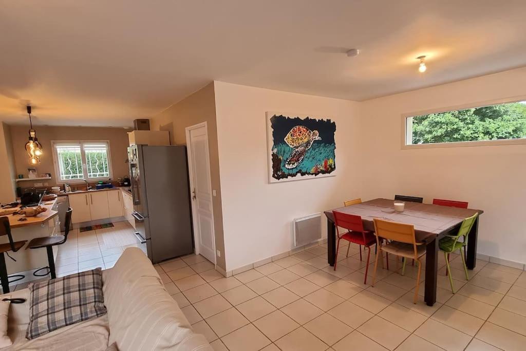 Ares, Mapouchet, Piscine * Ares