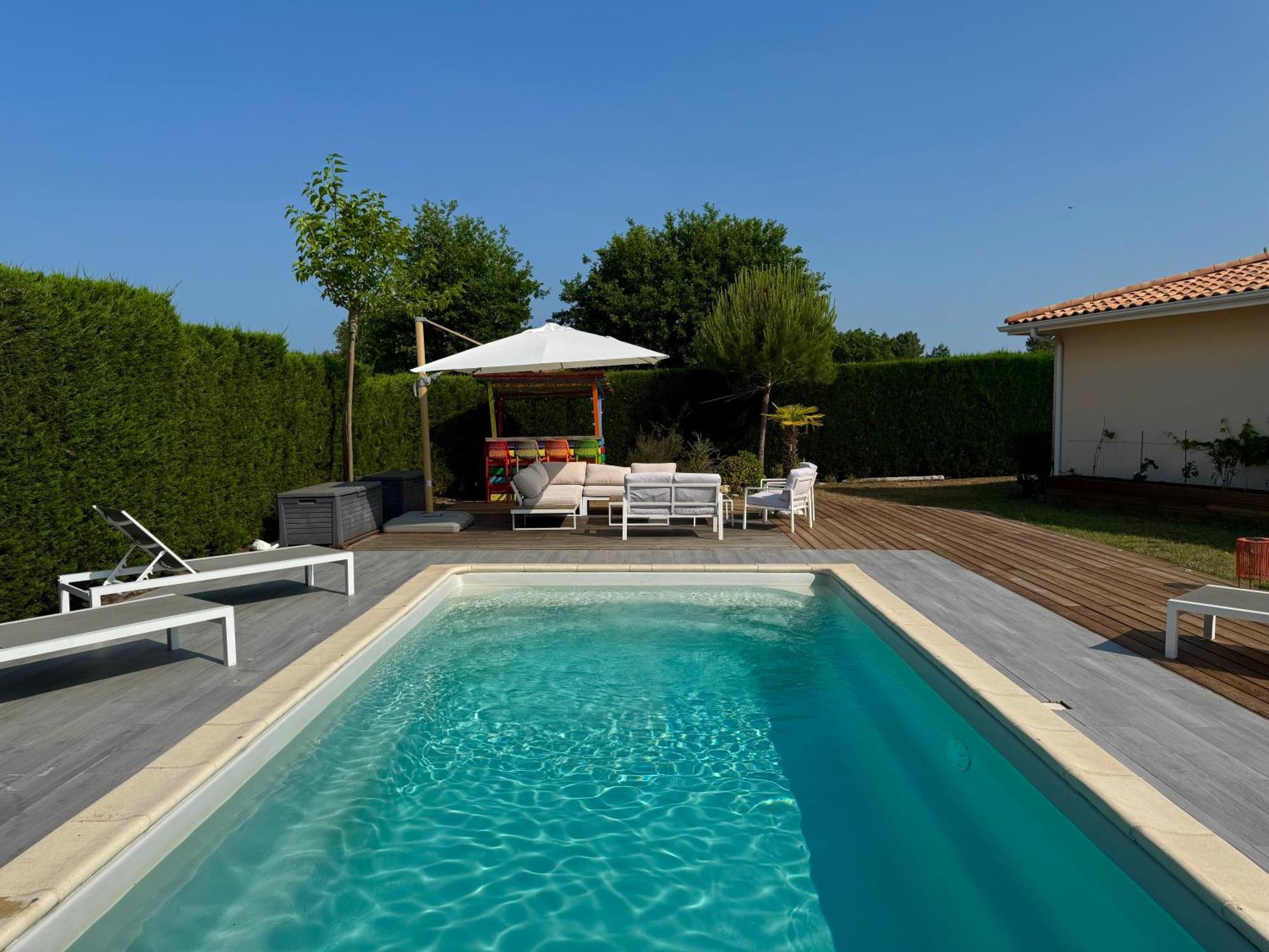 Ferienhaus Ares, Mapouchet, Piscine